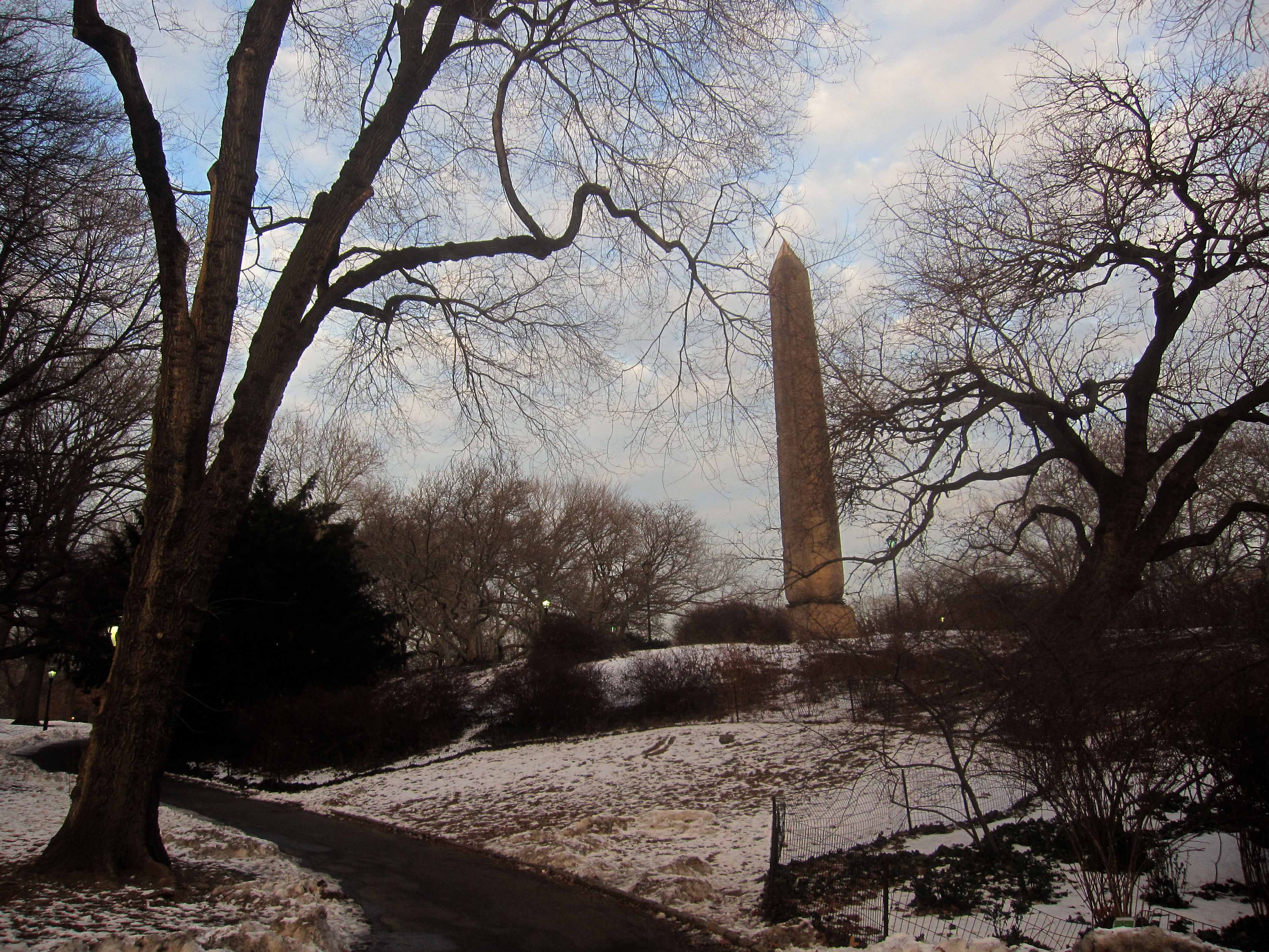 Cleopatra's Needle - Central Park Obelisk Statue with Crabs - Atlas Obscura