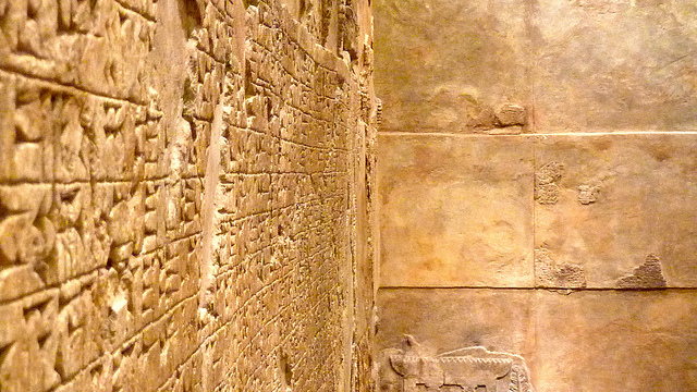 Oriental Institute - Cuneiform Exhibit - University of Chicago - Atlas Obscura