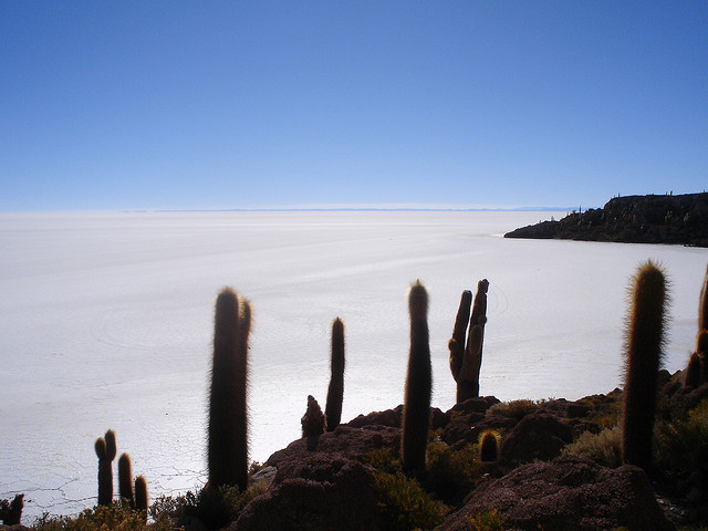 Salar de Uyuni - Blovia's Huge Salt Flat - Atlas Obscura Blog